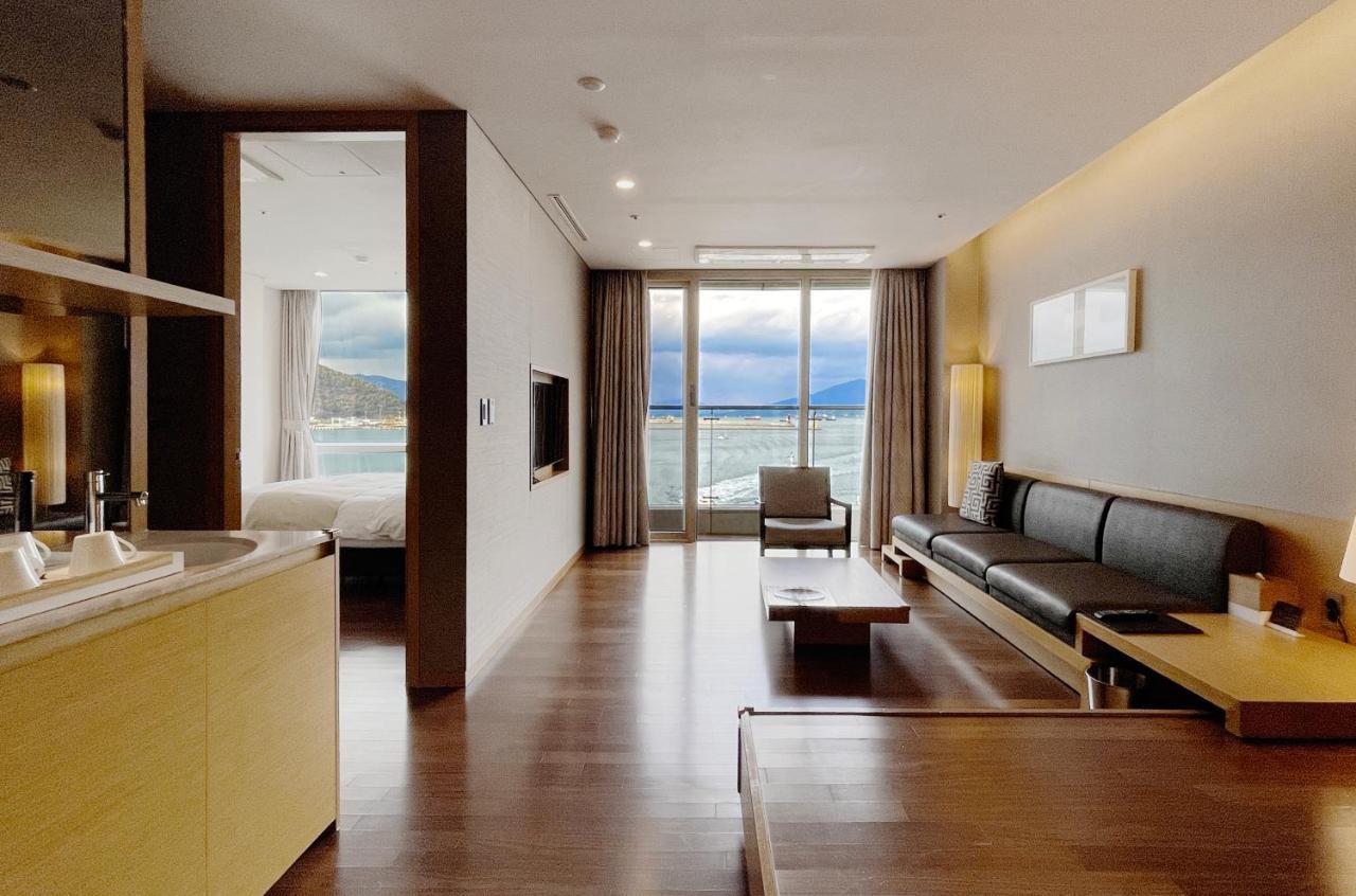 Hotel Sono Calm Yeosu Esterno foto