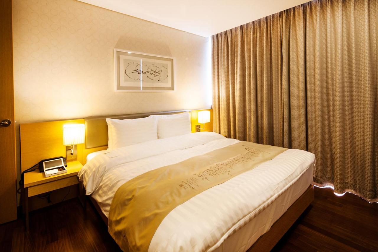 Hotel Sono Calm Yeosu Esterno foto